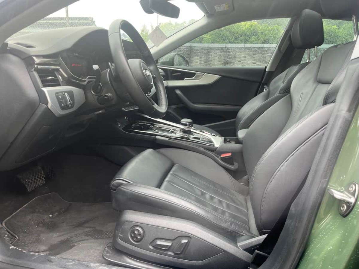 奧迪 奧迪A5  2023款 Sportback 40 TFSI 時(shí)尚動(dòng)感型圖片
