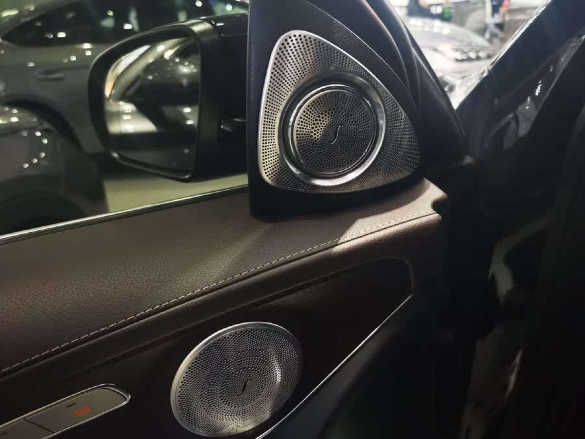 奔馳 奔馳GLC  2022款 改款二 GLC 260 L 4MATIC 豪華型圖片