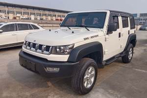 BJ40 北京 40L 2.0T 手動兩驅豪華版