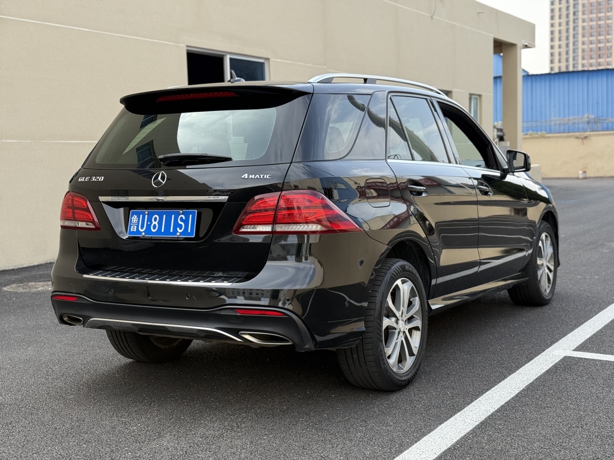奔馳 奔馳GLE  2016款 GLE 320 4MATIC 豪華型圖片