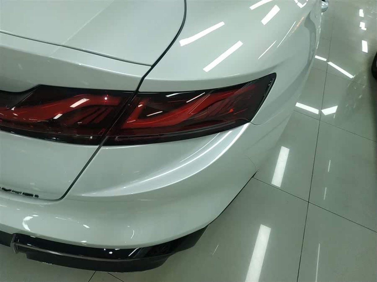 名爵 名爵7  2023款 1.5T DCT至美優(yōu)雅版圖片