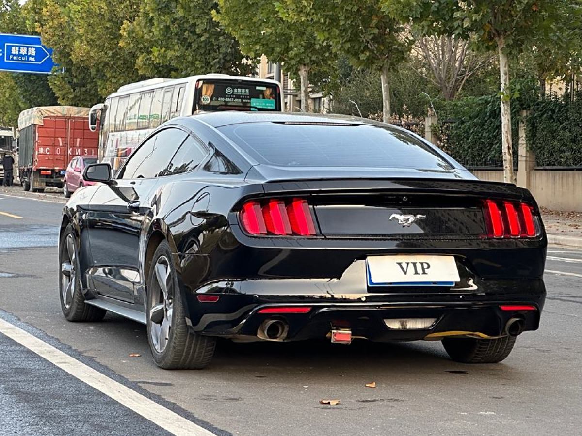 福特 Mustang  2016款 2.3T 運(yùn)動(dòng)版圖片