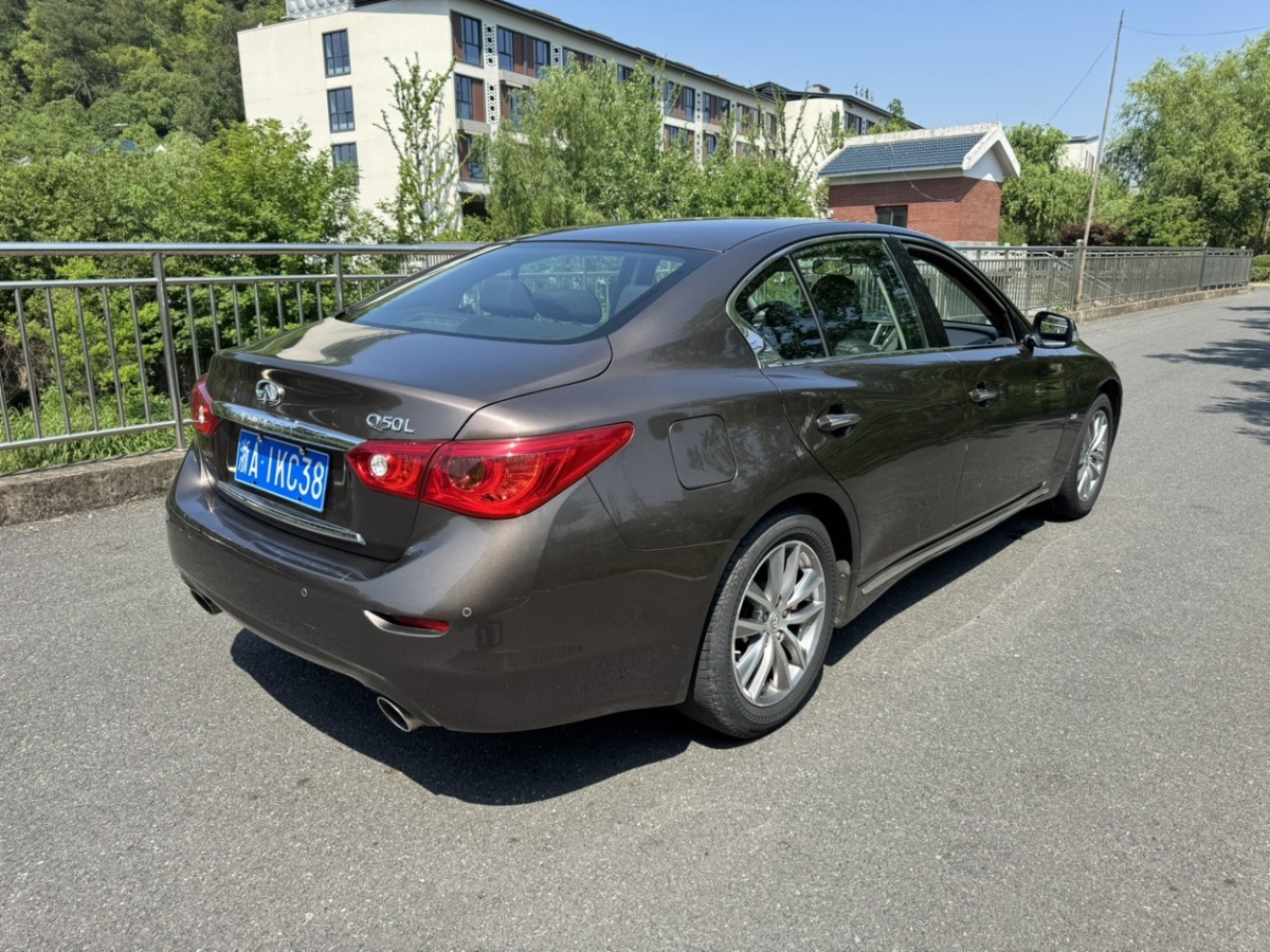 英菲尼迪 Q50L  2015款 2.0T 豪華版圖片