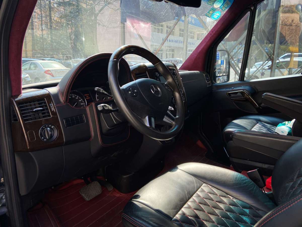 2015年6月斯巴鲁 R2 奔驰Sprinter2015款3.5L自动中规版