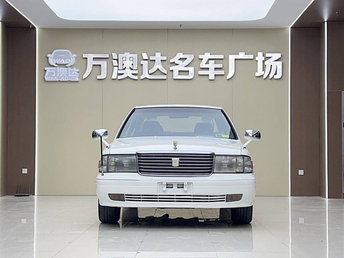 豐田 皇冠  2007款 3.0L 時(shí)尚導(dǎo)航版圖片