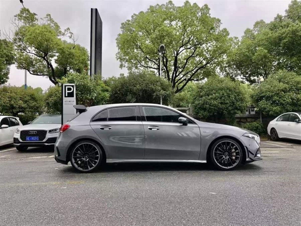 奔馳 奔馳A級(jí)AMG  2020款 改款 AMG A 35 4MATIC圖片