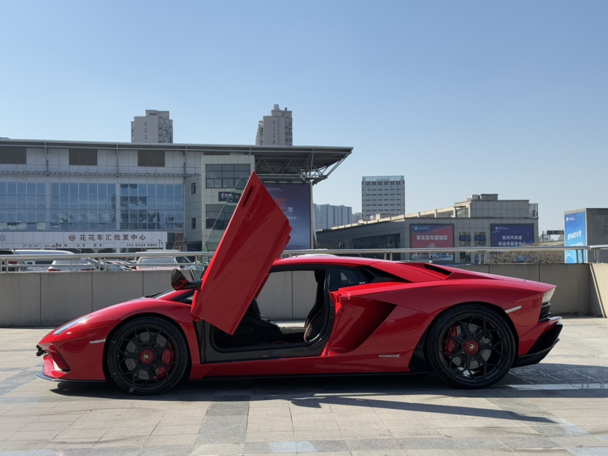 蘭博基尼 Aventador  2017款 Aventador S圖片