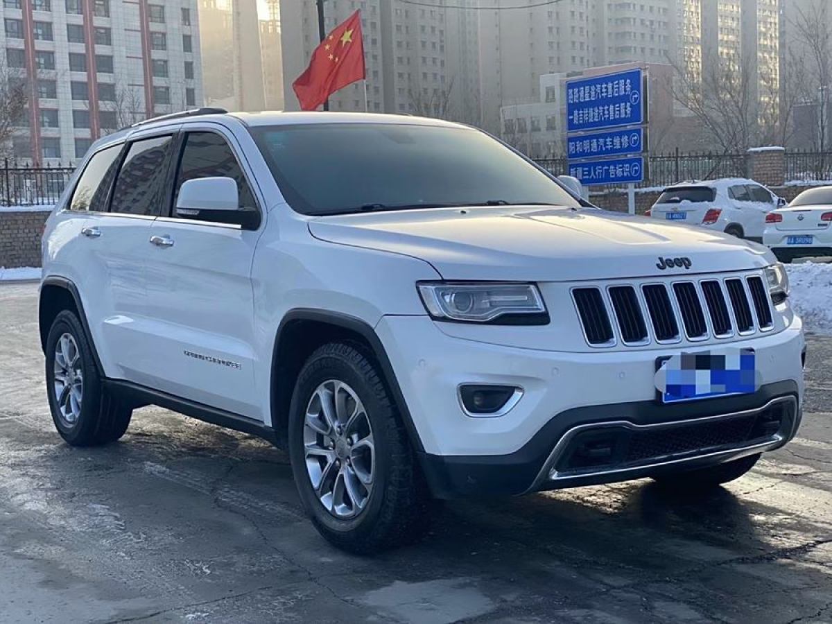 Jeep 大切諾基  2015款 3.0TD 柴油 舒享導(dǎo)航版圖片