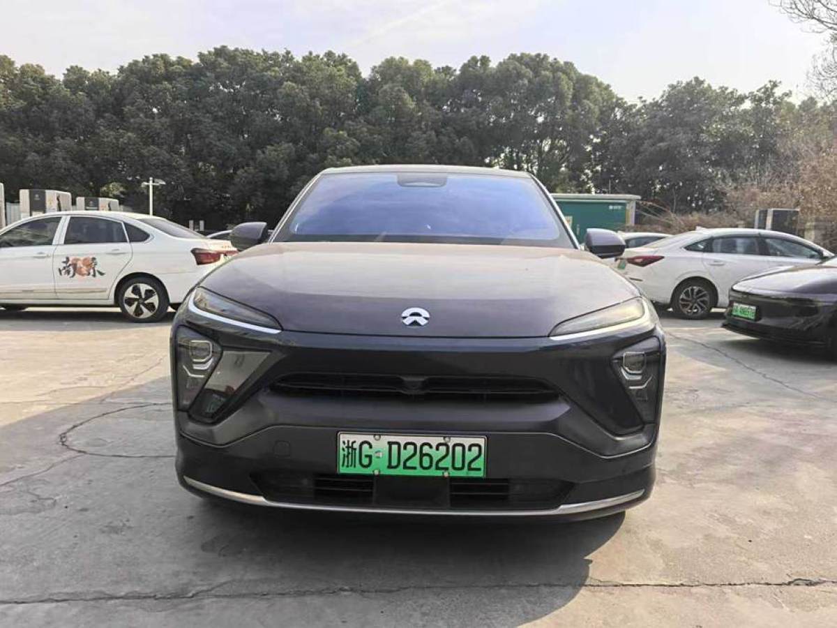 蔚來(lái) 蔚來(lái)EC6  2020款 430KM 運(yùn)動(dòng)版圖片