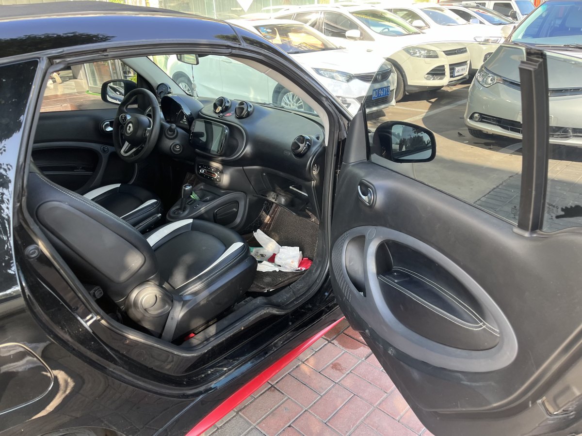 smart forfour  2016款 1.0L 52千瓦激情版圖片