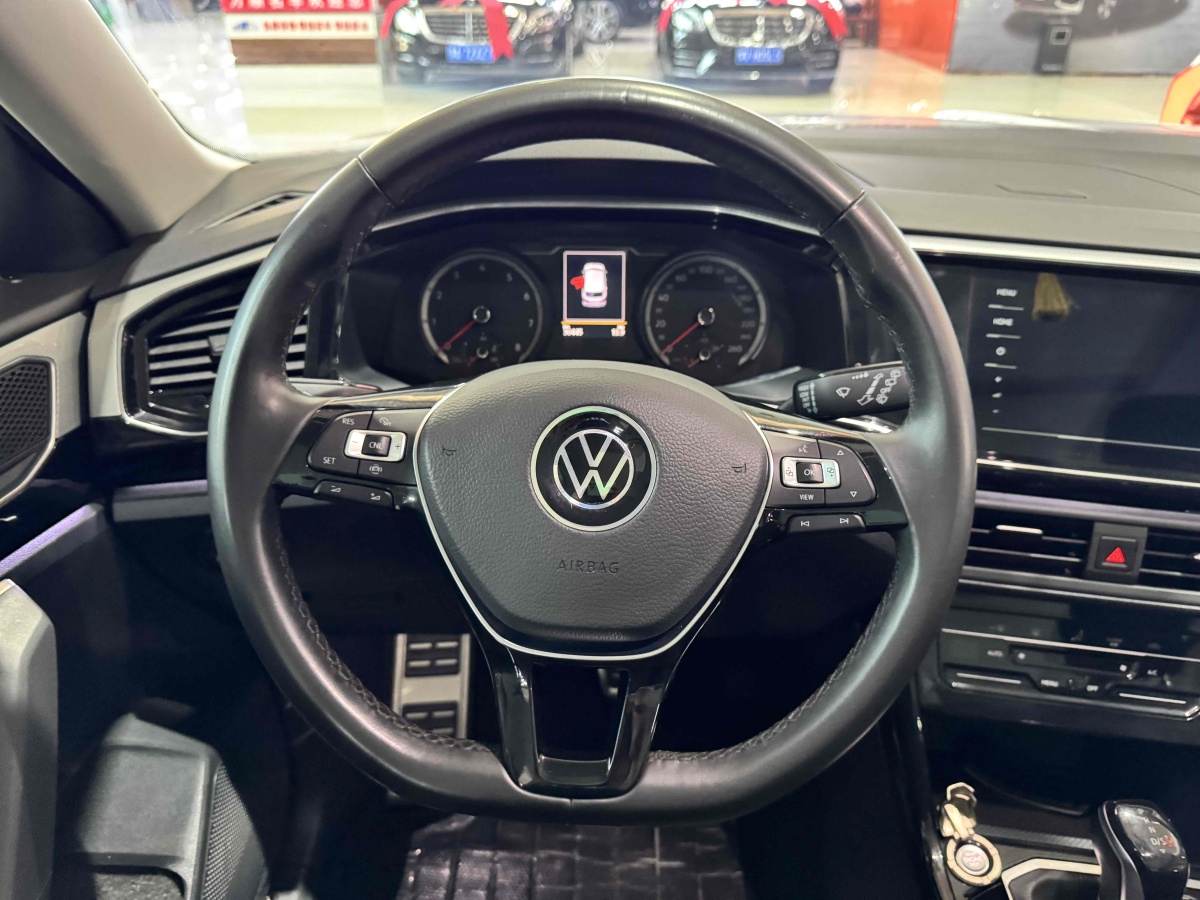 2021年5月大眾 探岳  2020款 330TSI 兩驅(qū)豪華智聯(lián)版