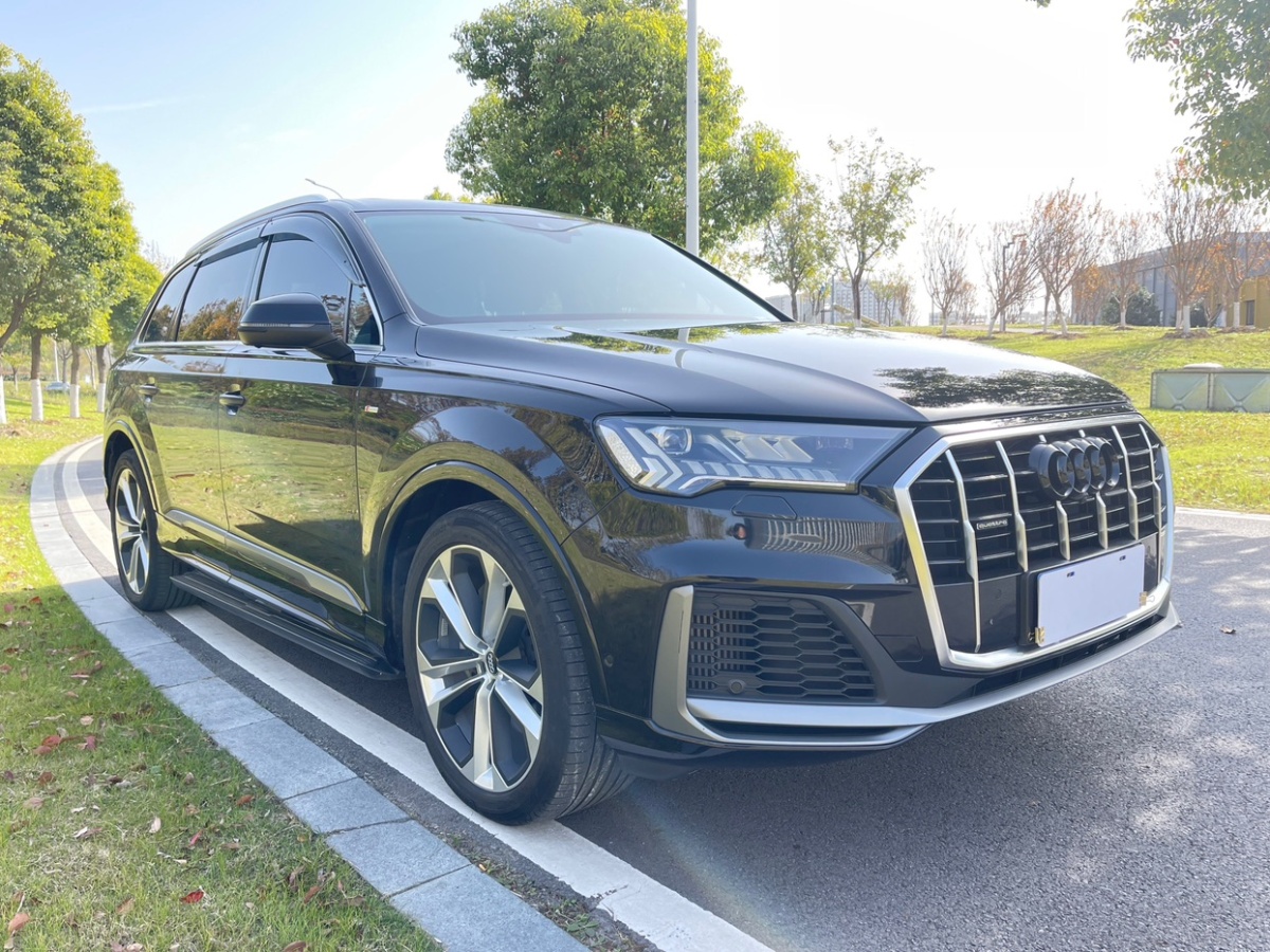 奧迪 奧迪Q7  2020款 55 TFSI quattro S line運(yùn)動型圖片