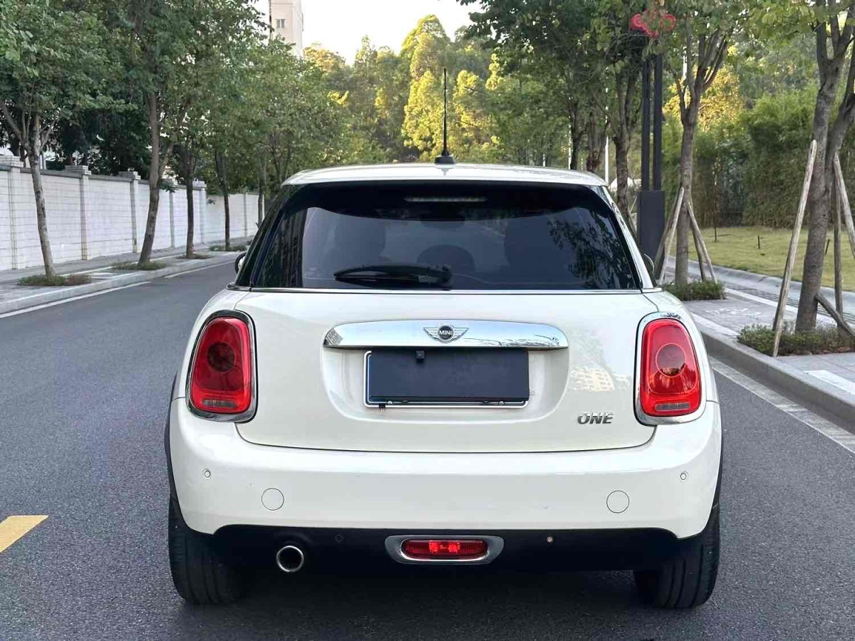 MINI MINI  2016款 1.2T ONE 先鋒派 五門版圖片