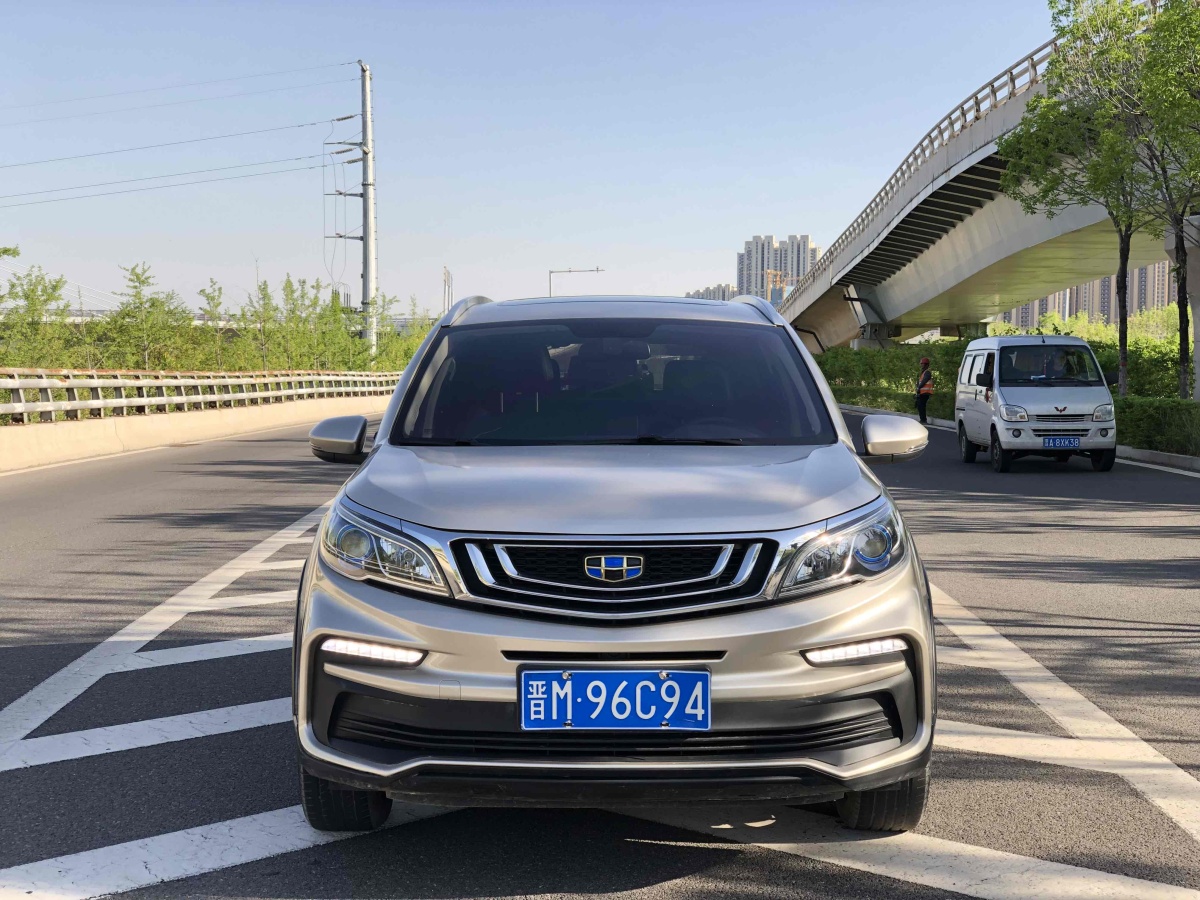 吉利 遠(yuǎn)景X3  2019款  升級(jí)版 1.5L CVT尊貴型圖片