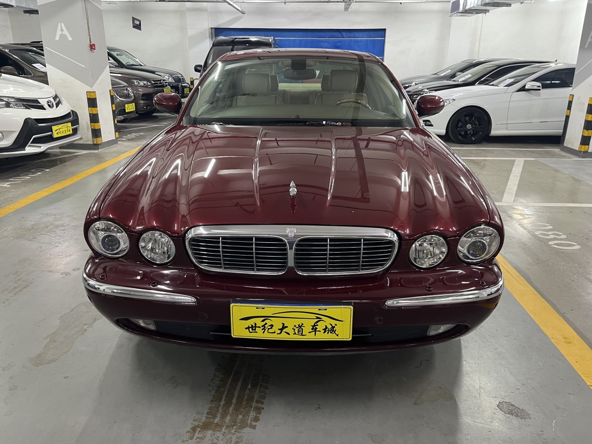 捷豹 XJ  2007款 XJ6L 3.0皇家加长版图片