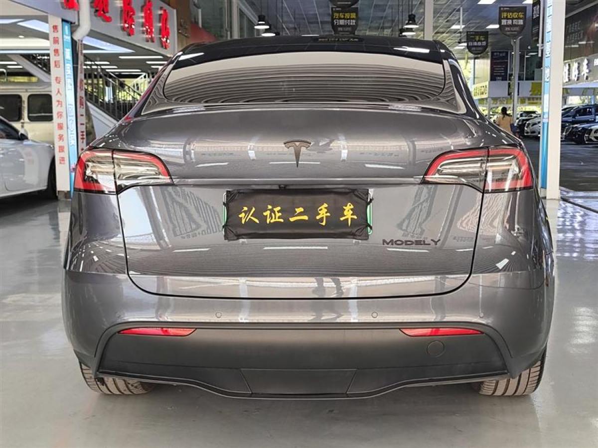 特斯拉 Model 3  2023款 煥新版 后輪驅(qū)動(dòng)圖片