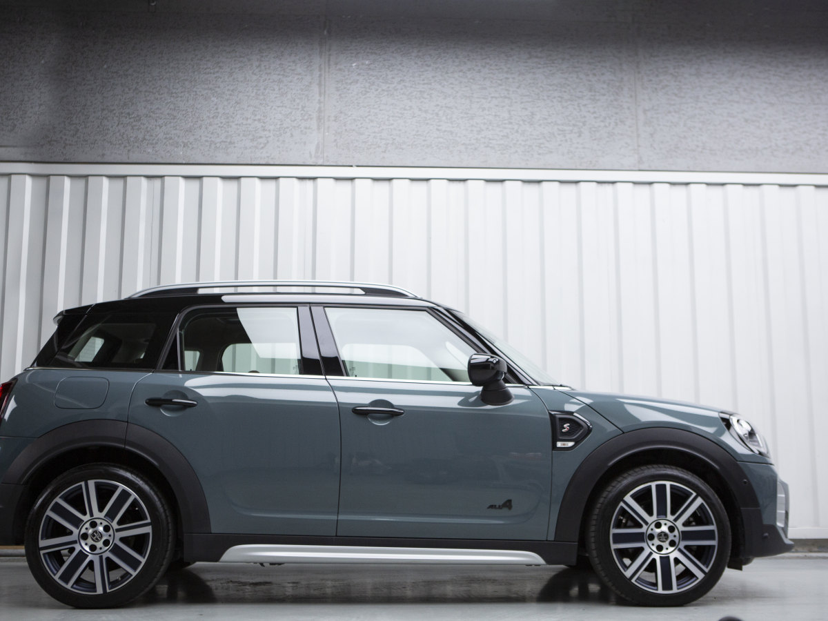 MINI COUNTRYMAN  2023款 改款 2.0T COOPER S ALL4 鑒賞家圖片