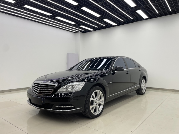 奔驰 奔驰S级  2012款 S 500 L 4MATIC Grand Edition