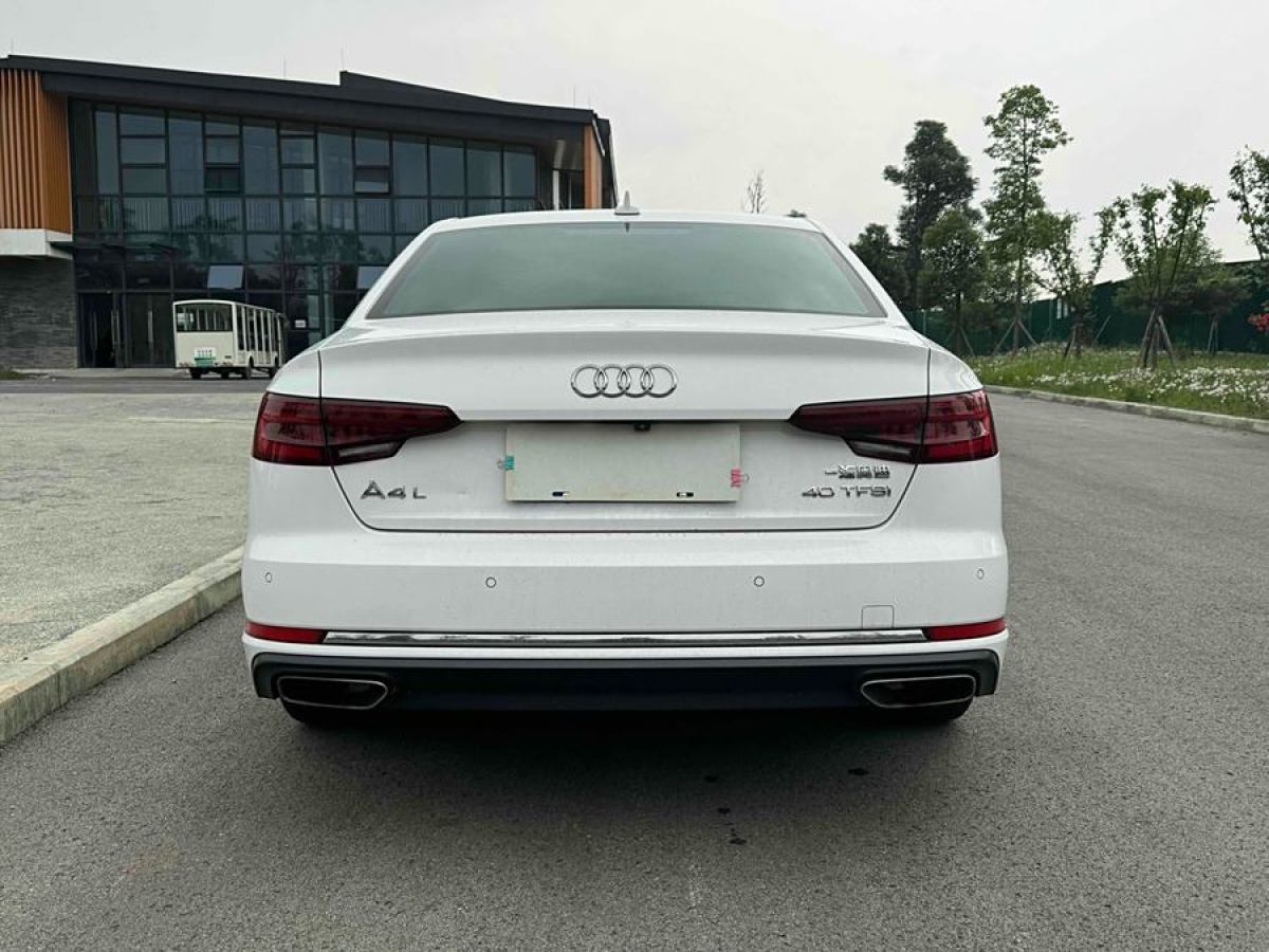 奧迪 奧迪A4L  2019款 40 TFSI 進(jìn)取型 國(guó)VI圖片