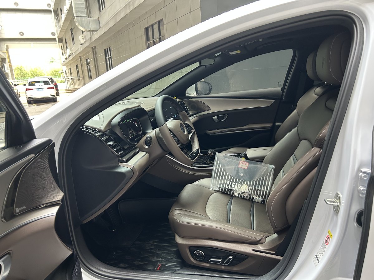 2022年10月比亞迪 漢  2021款 EV 標(biāo)準(zhǔn)續(xù)航版豪華型