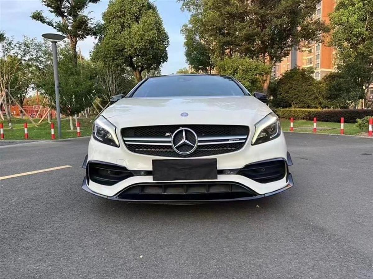 2015年12月奔馳 奔馳A級AMG  2014款 AMG A 45 4MATIC