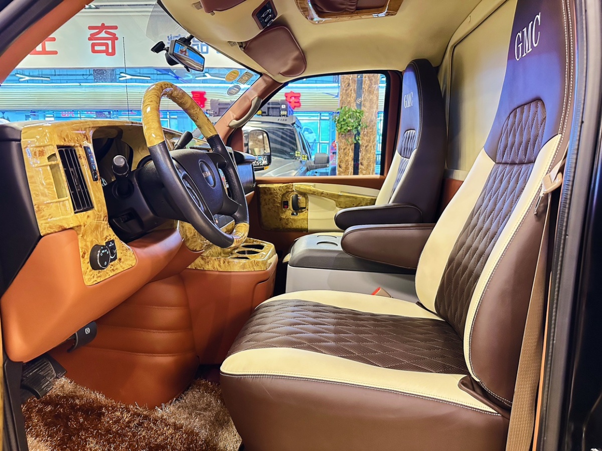 GMC SAVANA  2016款 5.3L 1500 四驅(qū)運動版圖片