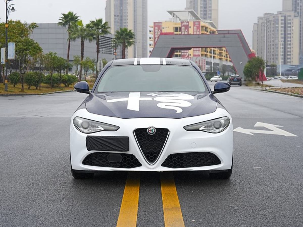 2018年12月阿爾法·羅密歐 Giulia  2017款 2.0T 200HP 豪華版