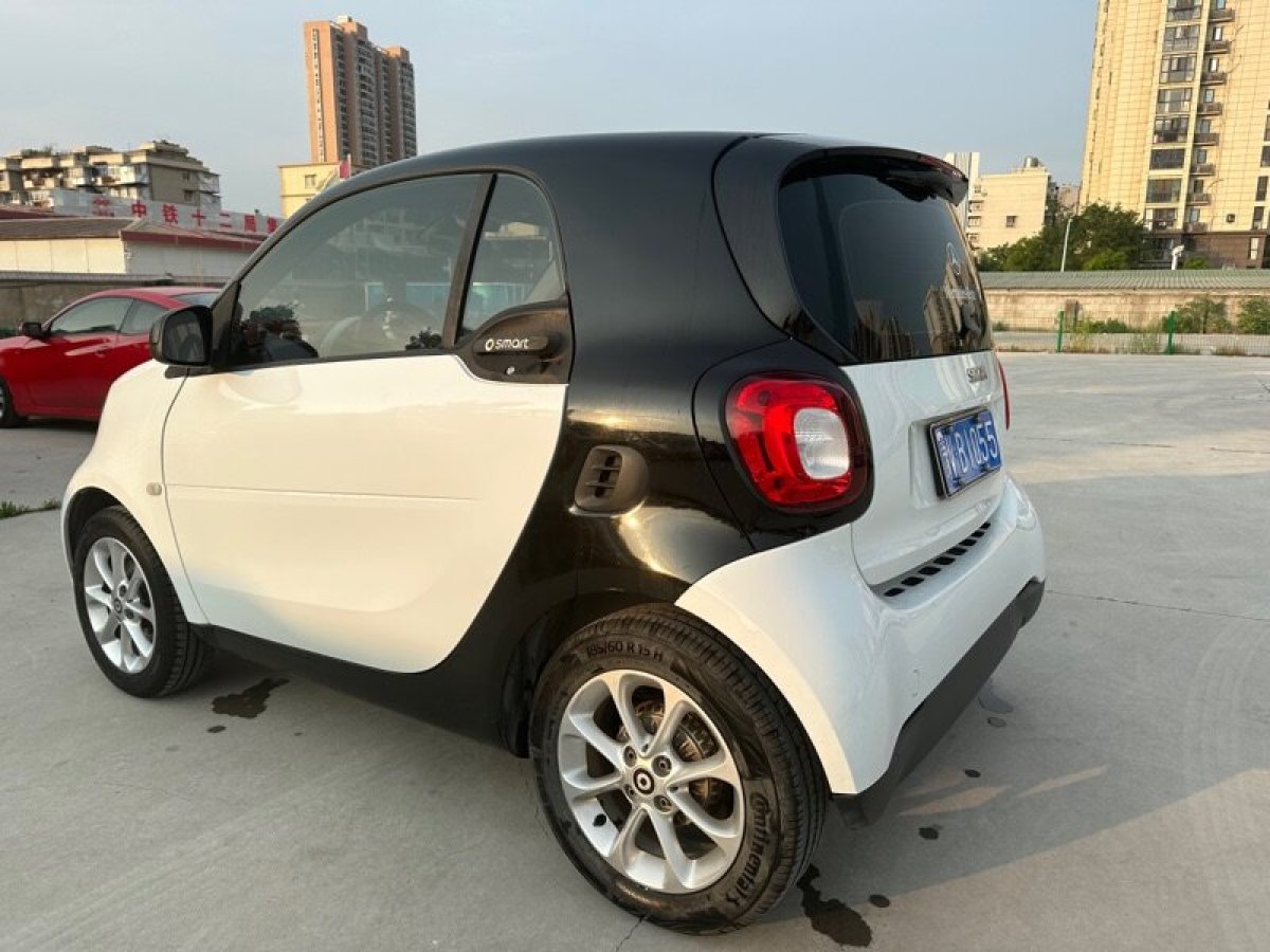 smart fortwo  2015款 1.0 MHD 新年特別版圖片