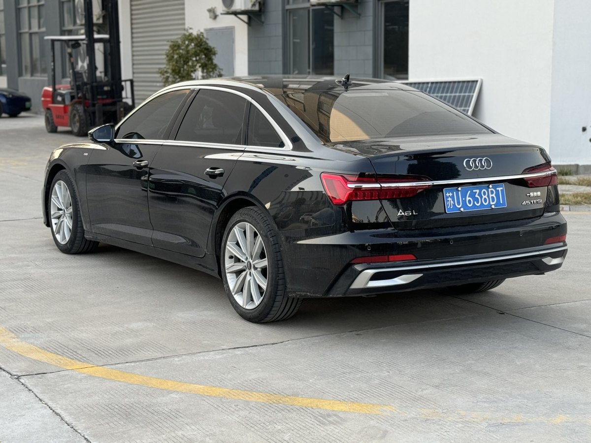 奧迪 奧迪A6L  2023款 改款 45 TFSI 臻選動感型圖片