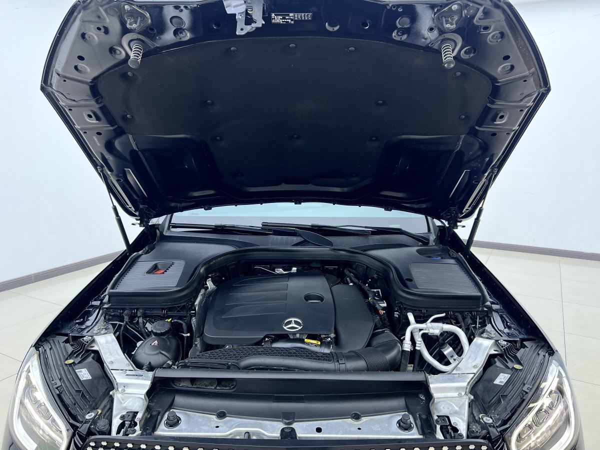 奔馳 奔馳GLC  2018款 改款 GLC 260 4MATIC 豪華型圖片