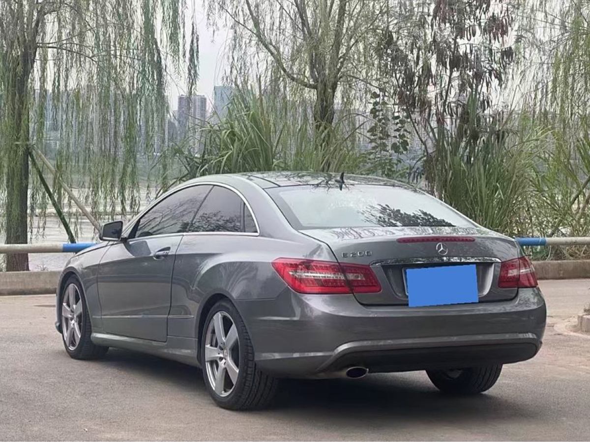 奔馳 奔馳E級  2012款 E 200 L CGI優(yōu)雅型圖片