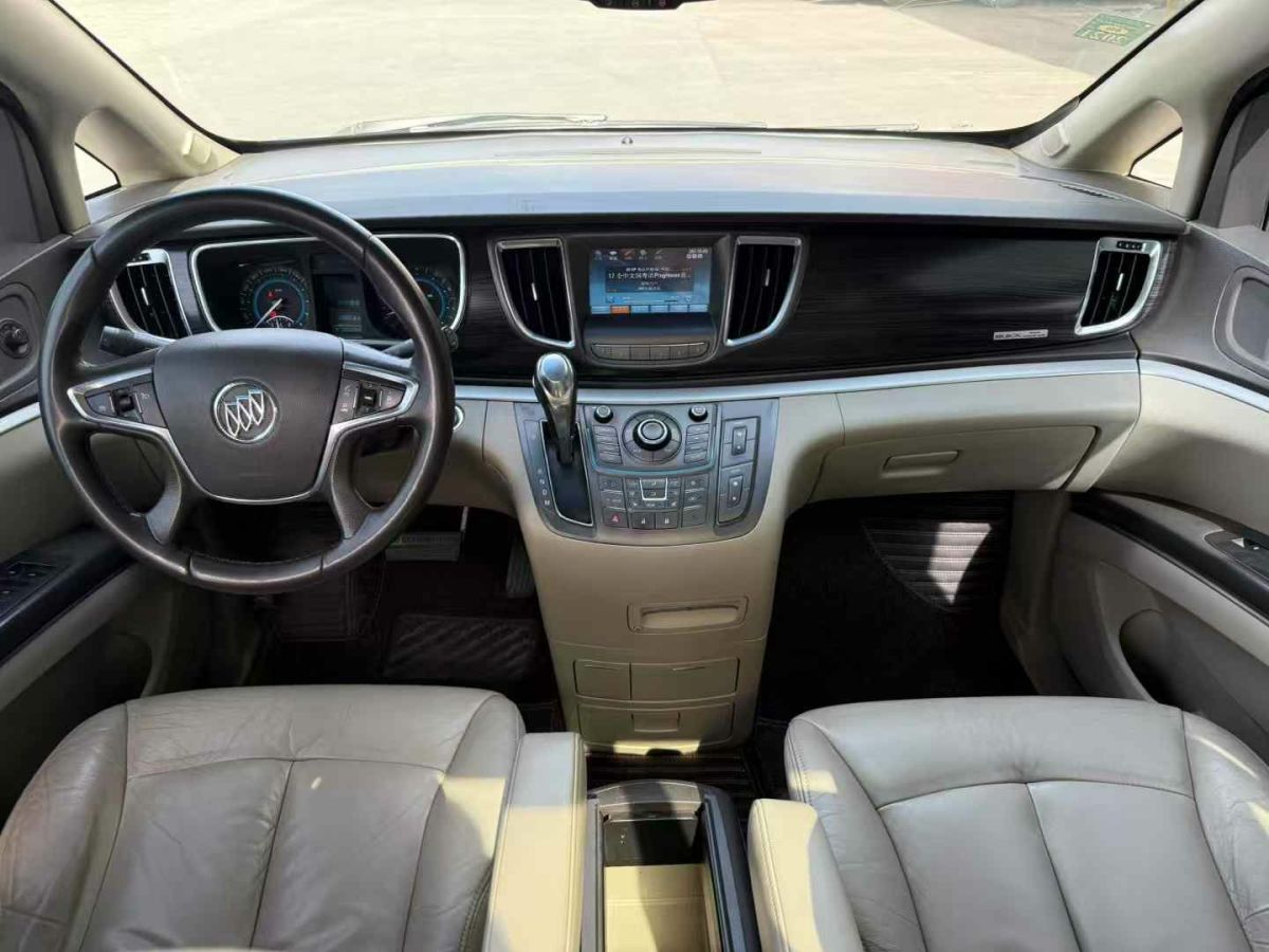 別克 GL8  2014款 3.0L GT豪華商務(wù)豪雅版圖片