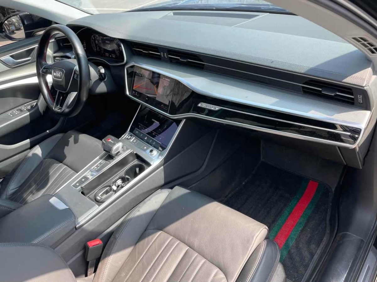 奧迪 奧迪A6L  2021款 45 TFSI quattro 臻選致雅型圖片