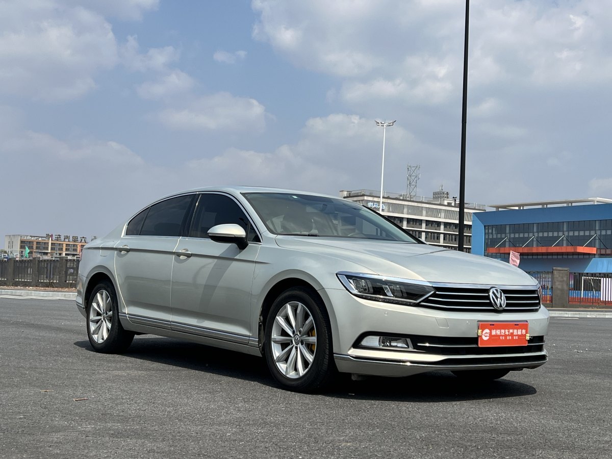 大眾 邁騰  2019款  330TSI DSG 領(lǐng)先型 國(guó)VI圖片