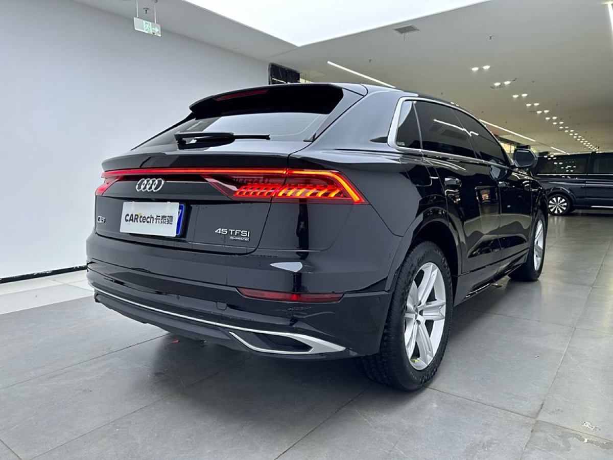 奧迪 奧迪Q8  2019款 45 TFSI 豪華致雅型圖片