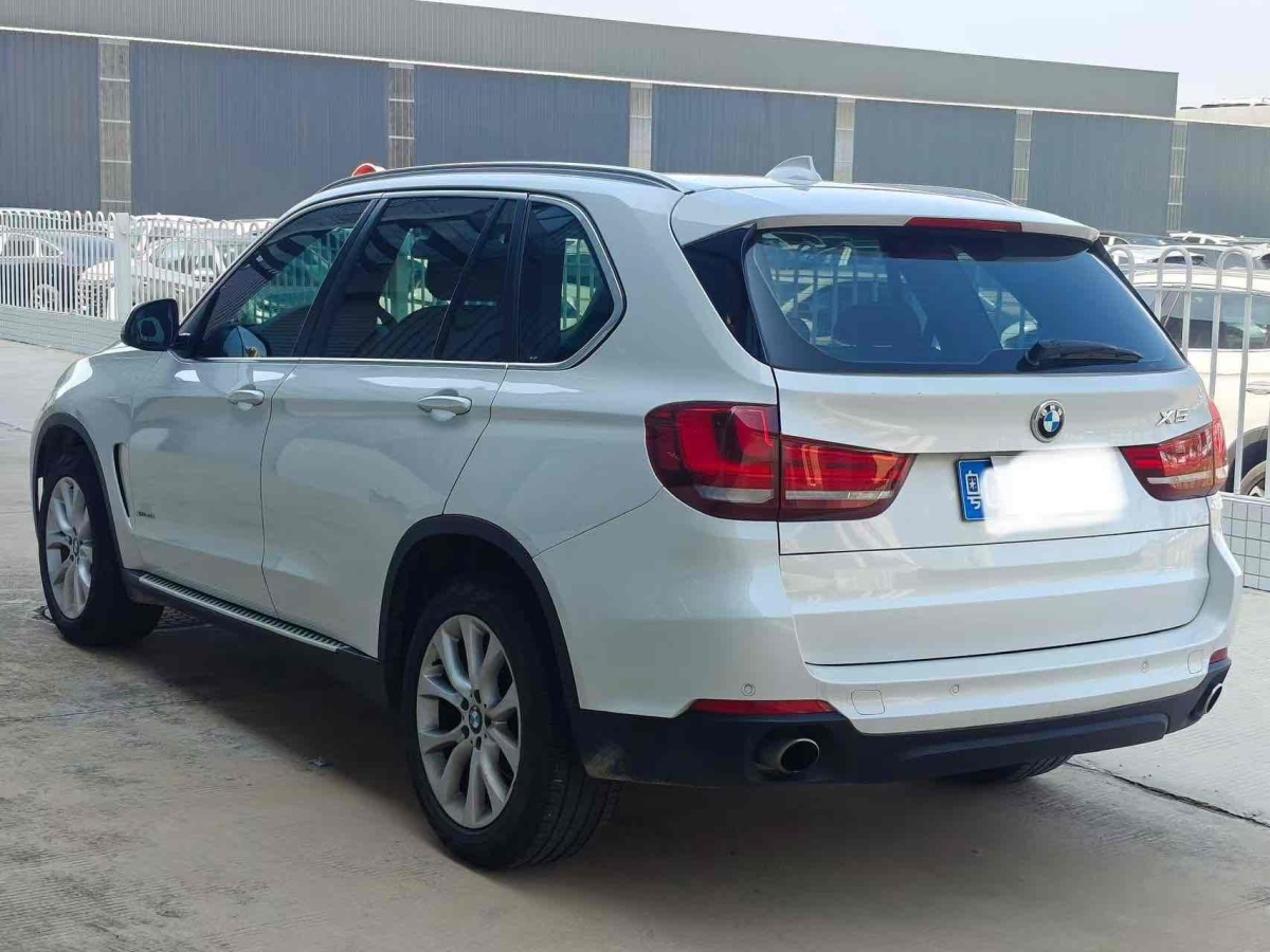 寶馬 寶馬X5  2014款 xDrive35i 領(lǐng)先型圖片