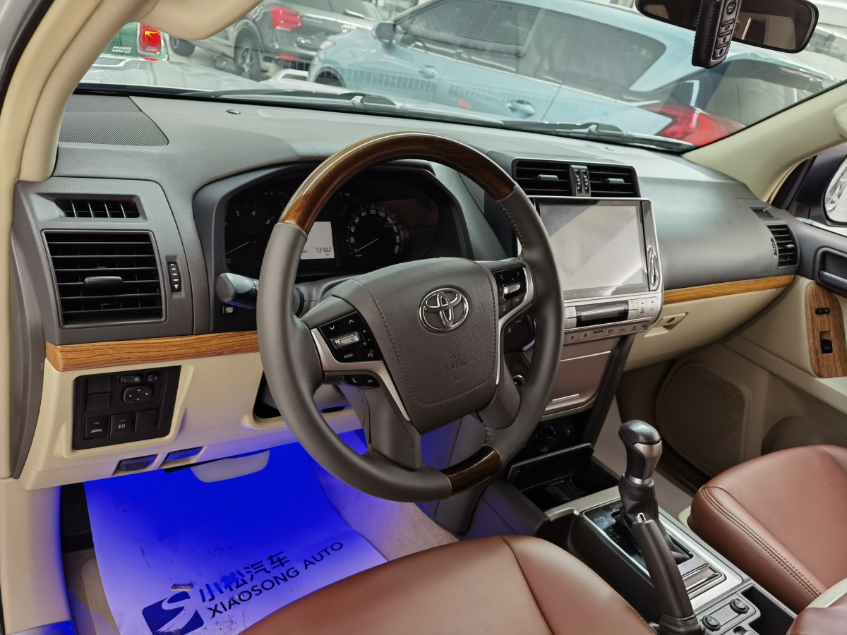 2019年6月丰田 普拉多  2017款 2700 TXL 中东版