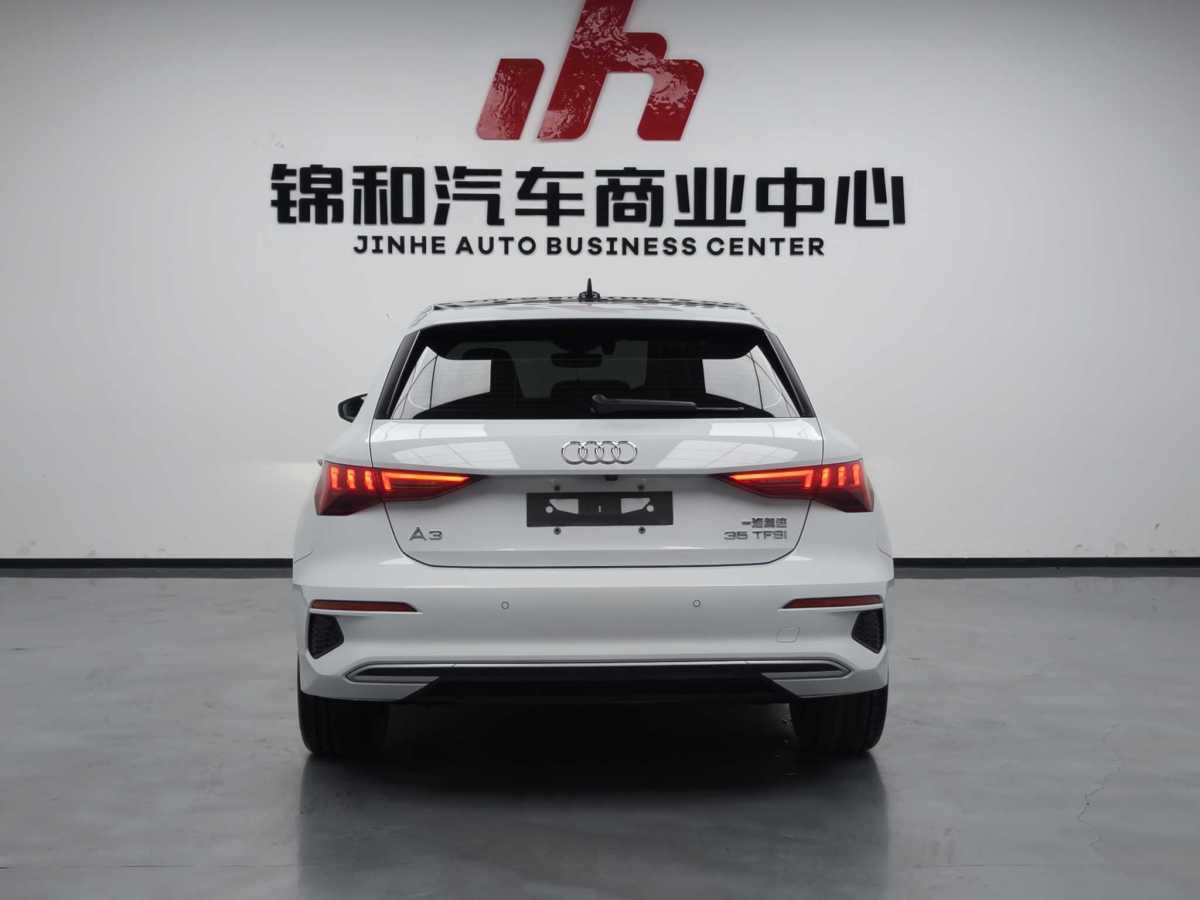 奧迪 奧迪A3  2022款 Sportback 35 TFSI 進(jìn)取致雅型圖片