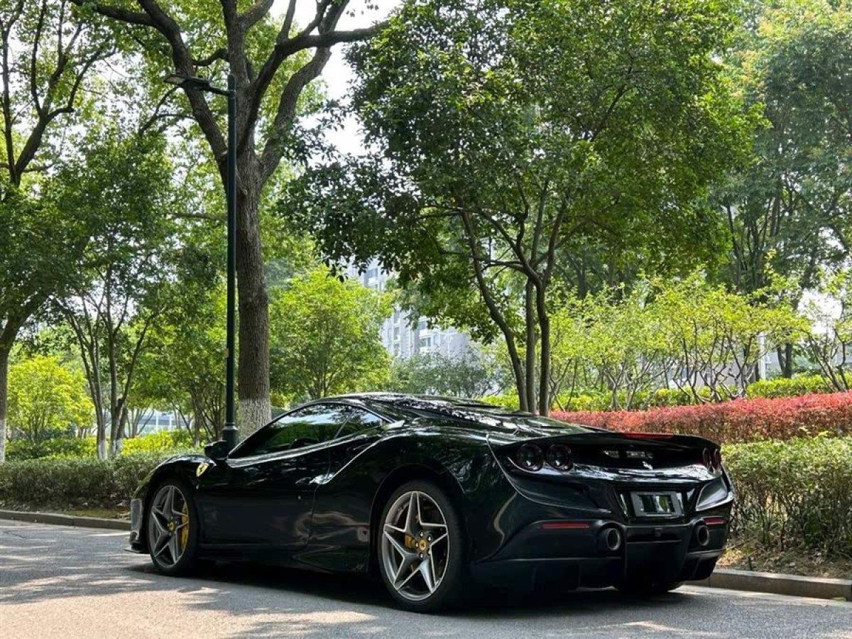 法拉利 F8 Tributo  2019款  3.9T V8圖片