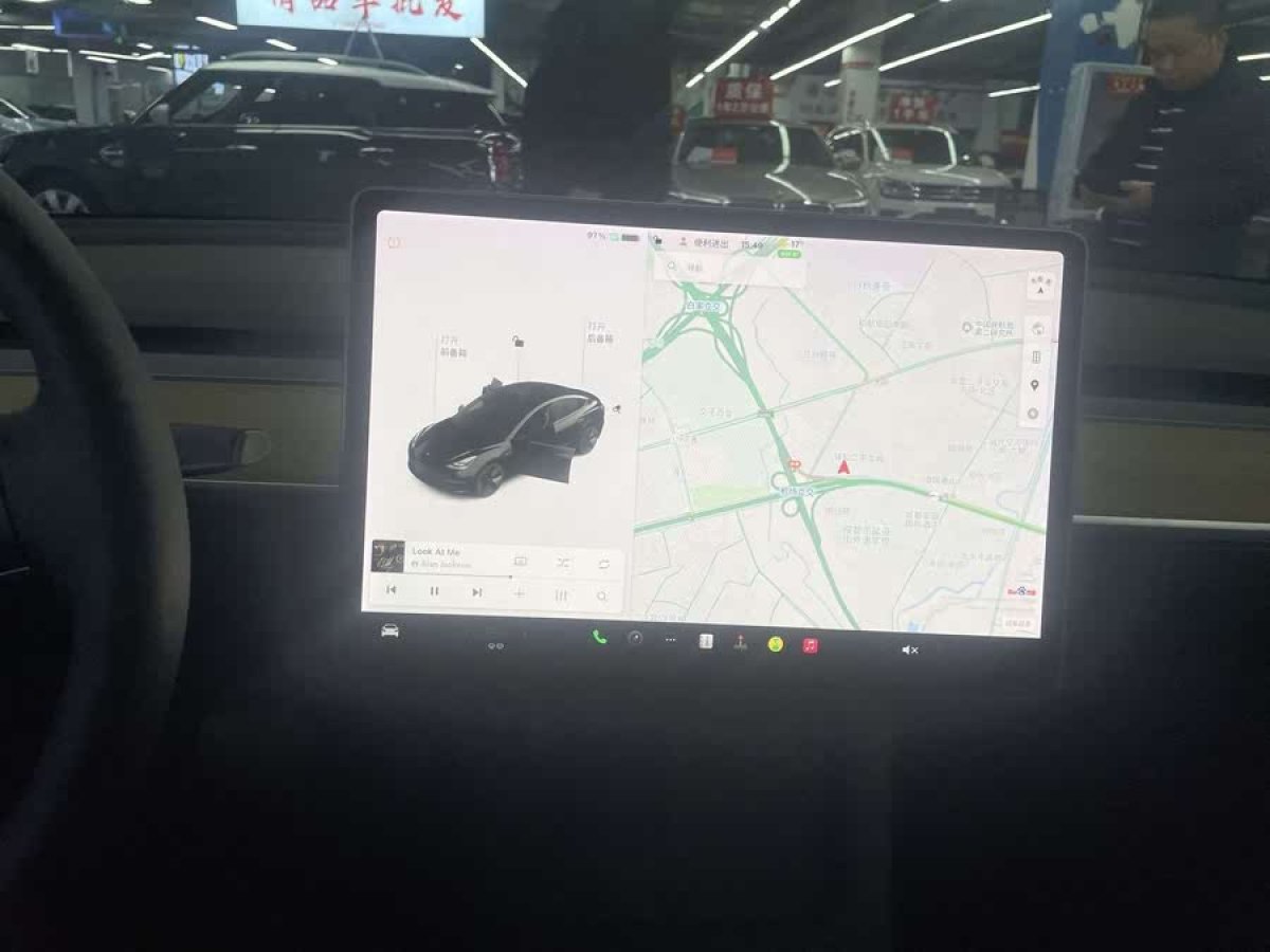 特斯拉 Model 3  2021款 改款 標(biāo)準(zhǔn)續(xù)航后驅(qū)升級(jí)版圖片