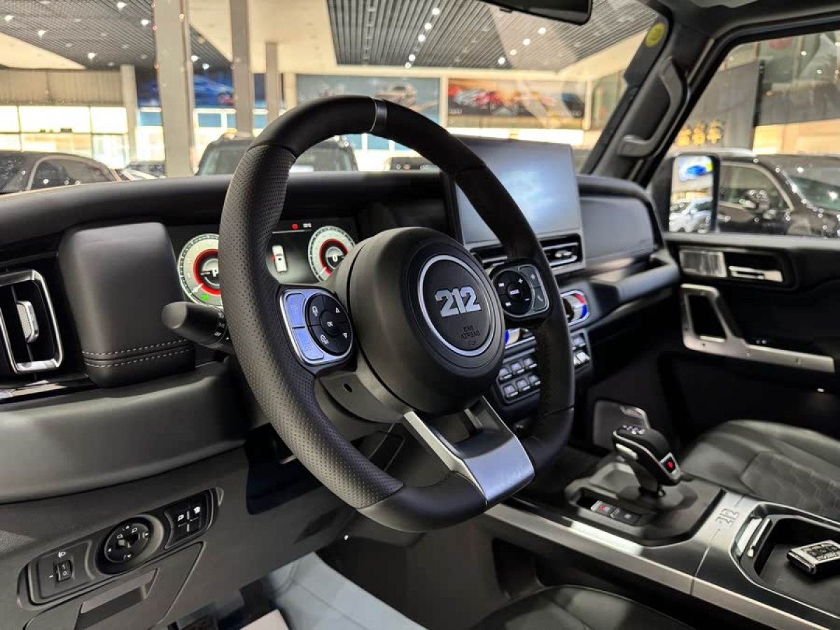 北汽制造 BJ 212  2019款 改款 1.5T 方門 國(guó)VI圖片