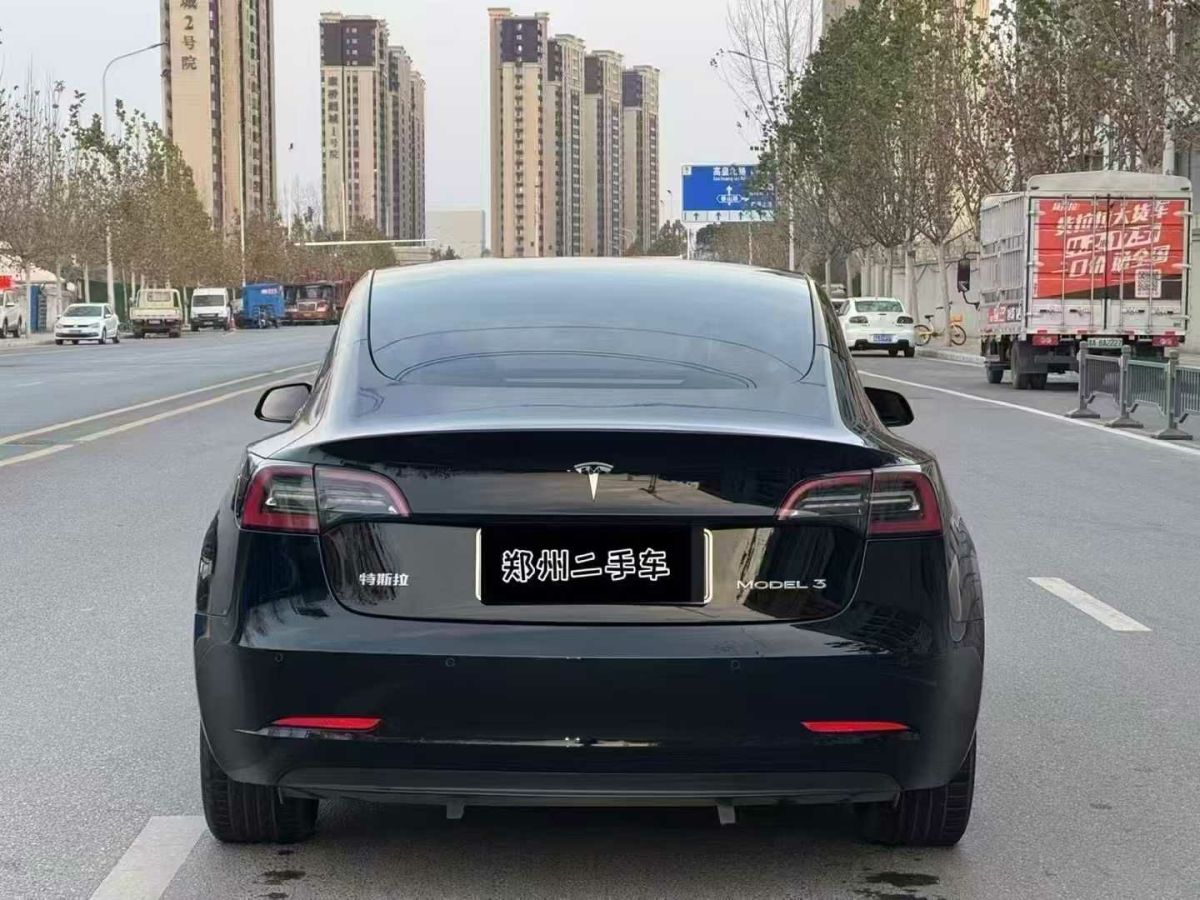 特斯拉 Model 3  2022款 Performance高性能全輪驅(qū)動(dòng)版圖片