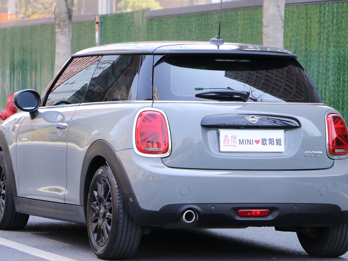 MINI MINI  2021款 1.5T COOPER 經(jīng)典派圖片