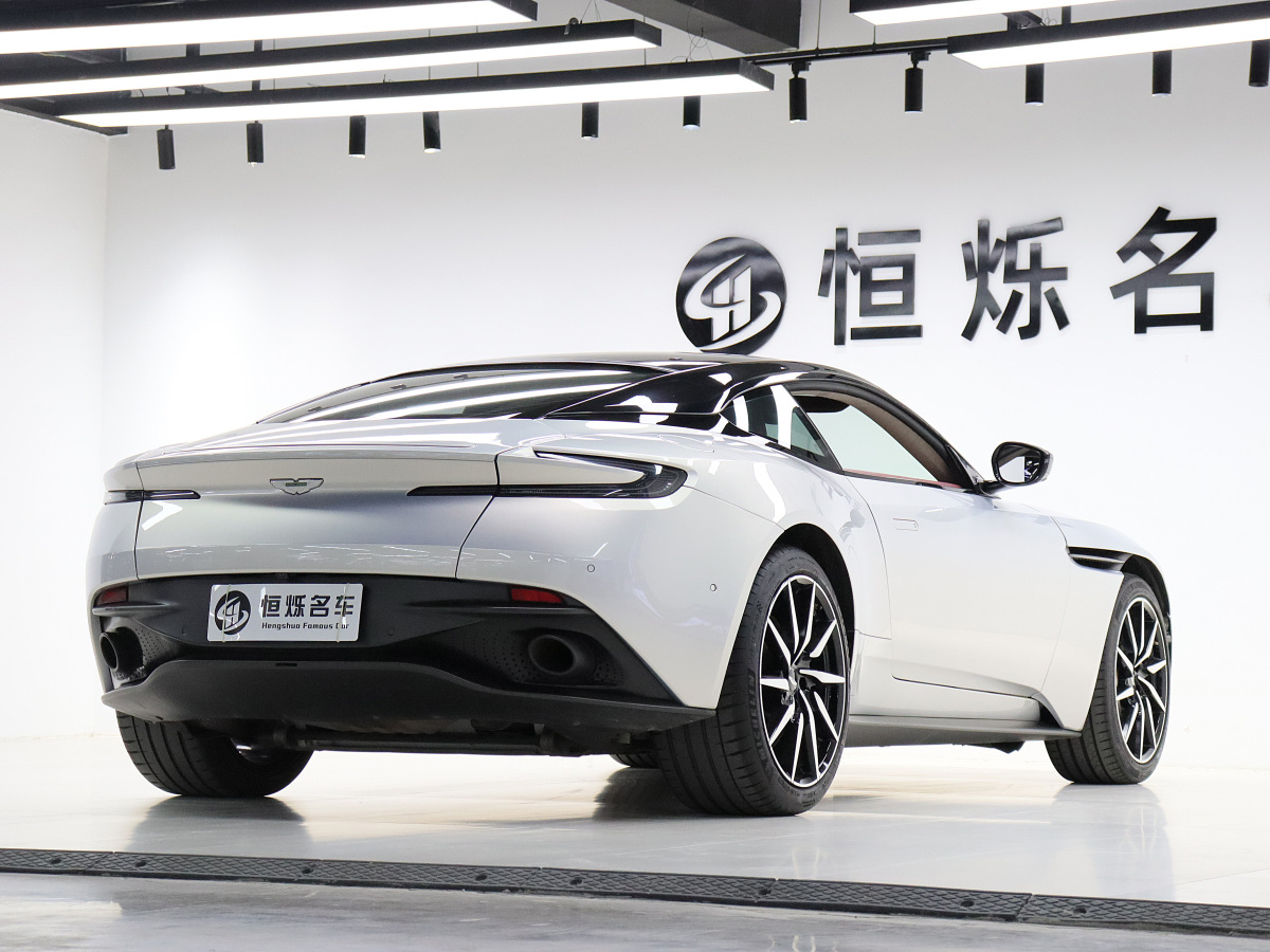 2020年12月阿斯顿·马丁 阿斯顿・马丁DB11  2019款 4.0T V8 Coupe