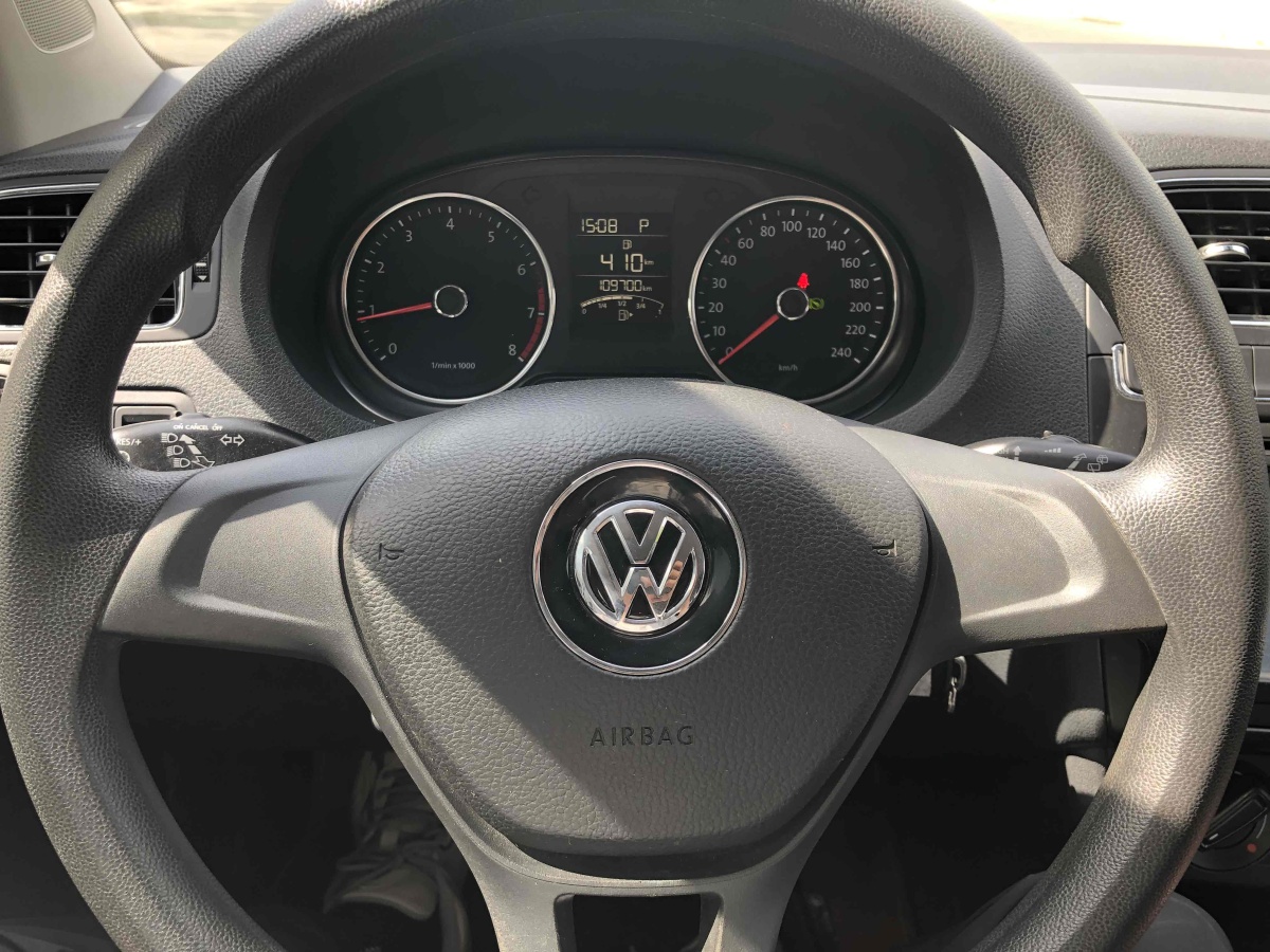2015年5月大眾 Polo  2014款 1.4L 自動舒適版