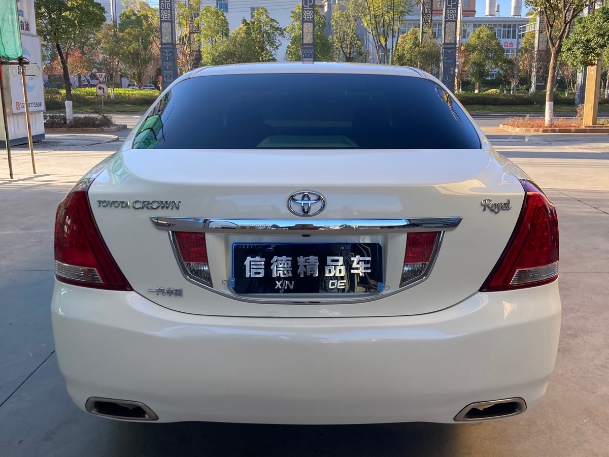 豐田 皇冠 2010款 2.5l royal 真皮版圖片