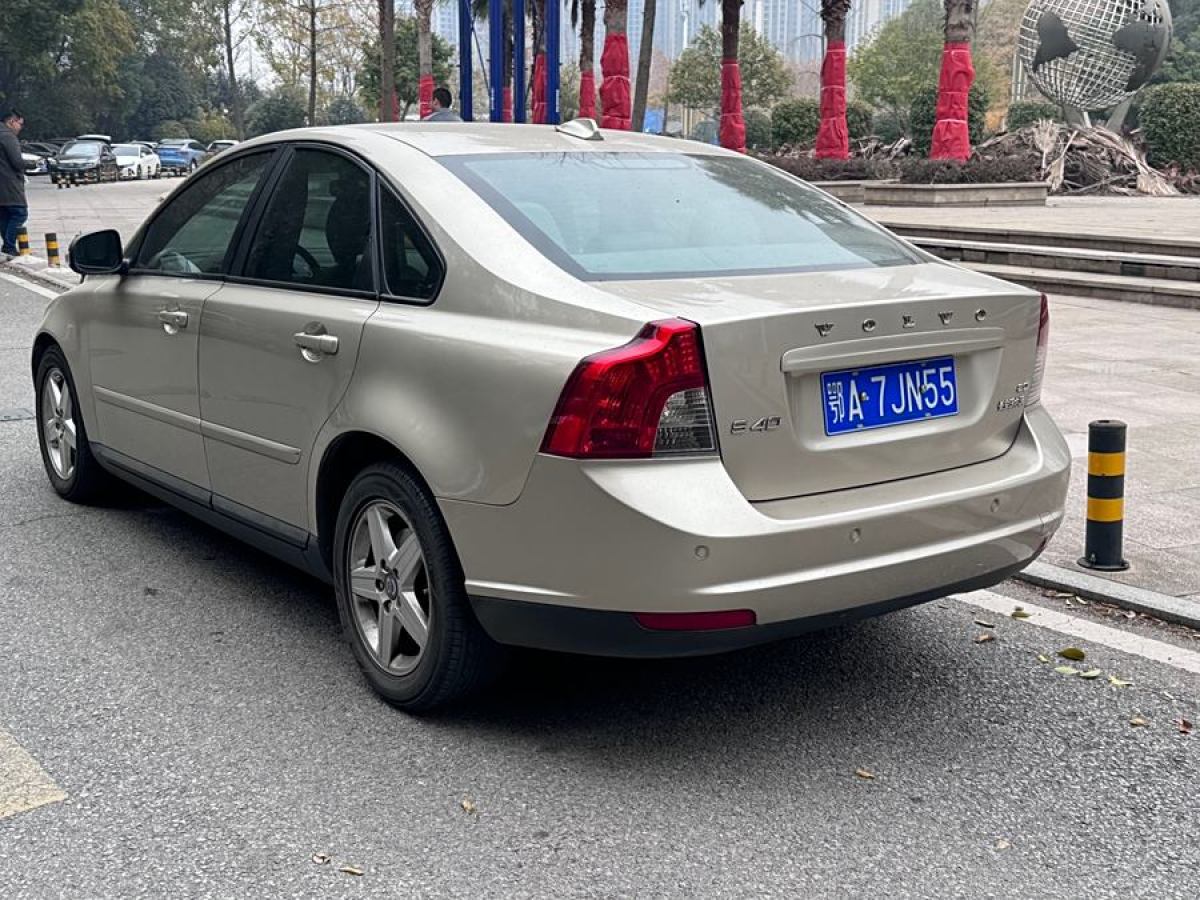 沃爾沃 S40  2011款 2.0L 自動智雅版圖片