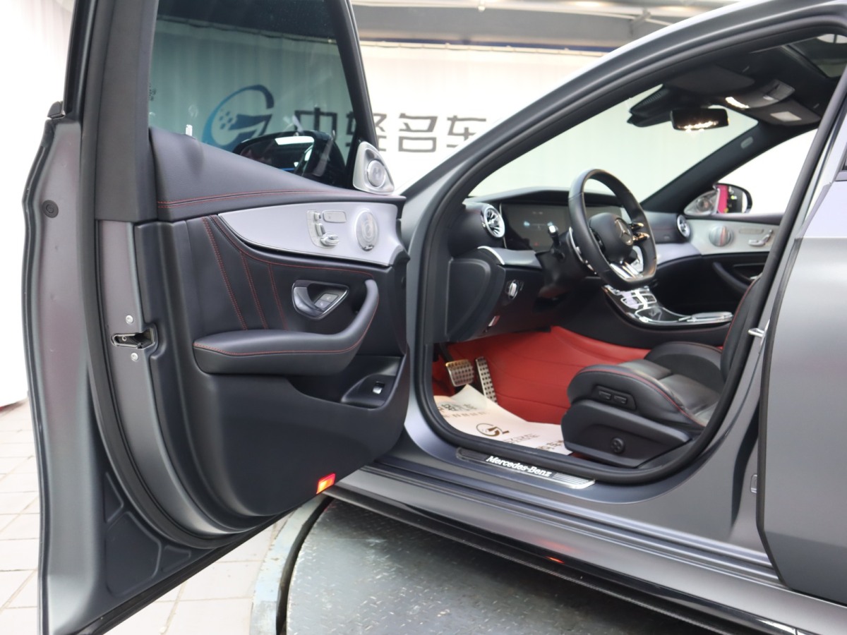 奔驰 奔驰E级AMG  2022款 改款 AMG E 53 4MATIC+图片