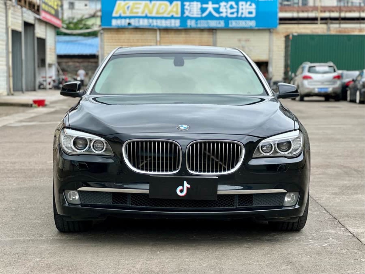 寶馬 寶馬7系  2013款 740Li 領(lǐng)先型圖片
