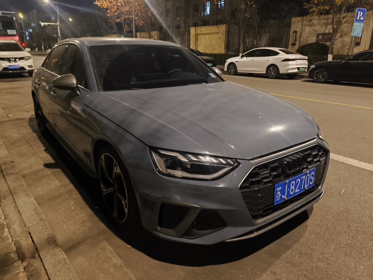 奧迪 奧迪A4L  2022款 40 TFSI quattro RS套件燃速型圖片